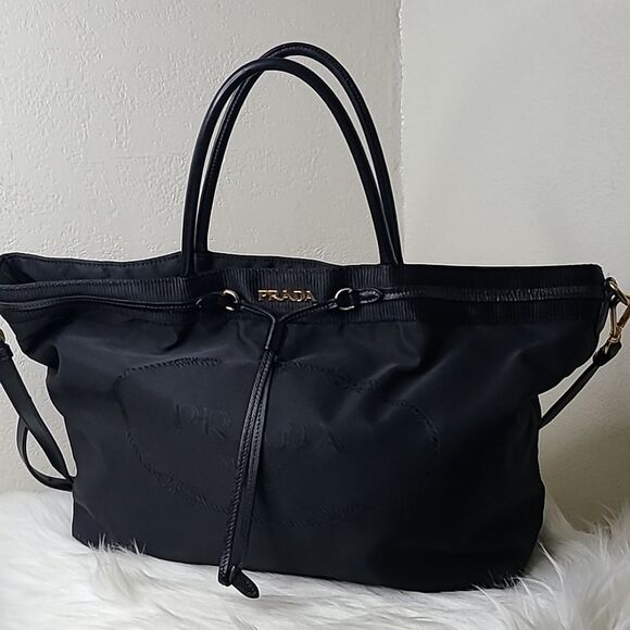 💯 Authentic Prada Tote  Handbag 🍀 - Picture 8 of 15
